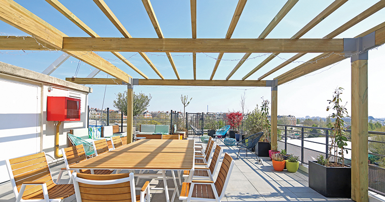 Terrasses accessibles pour les nouveaux bureaux de Davidson Consulting