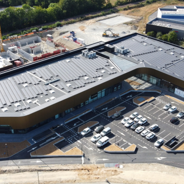 5 000 m² équipent la toiture-terrasse du nouveau centre commercial. 